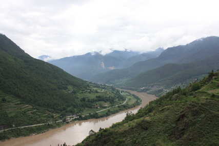 Photograph of part of the Tiger Leaping Gorge trek